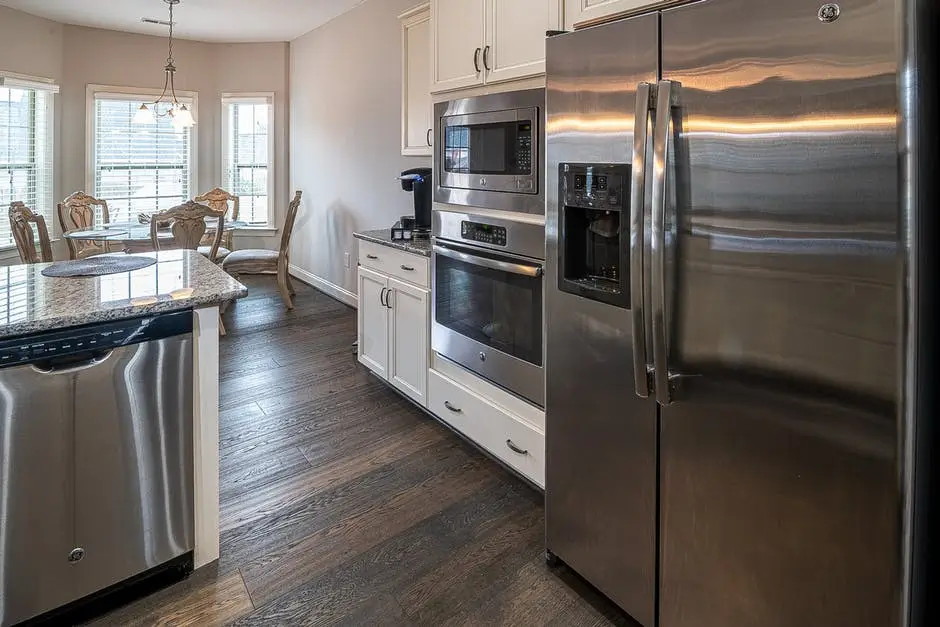 Maintaining a Clean Kitchen in Your Savannah Vacation Rental: Tips and Tricks